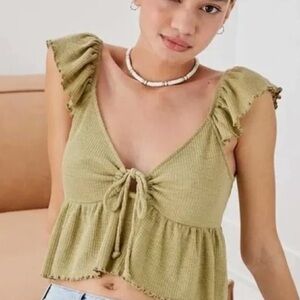 A&E green ruffled crop top